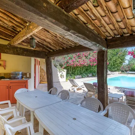 Holiday home Reattu Fourques (Gard)